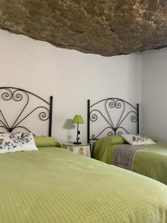 Casa Cueva "Las Calcetas" Setenil De Las Bodegas Exterior photo