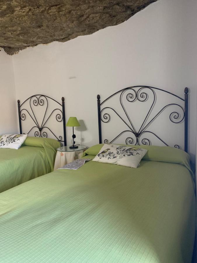 Casa Cueva "Las Calcetas" Setenil De Las Bodegas Exterior photo