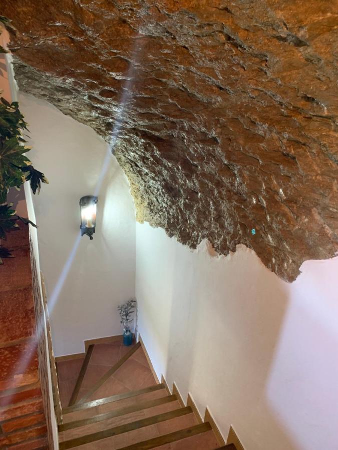 Casa Cueva "Las Calcetas" Setenil De Las Bodegas Exterior photo