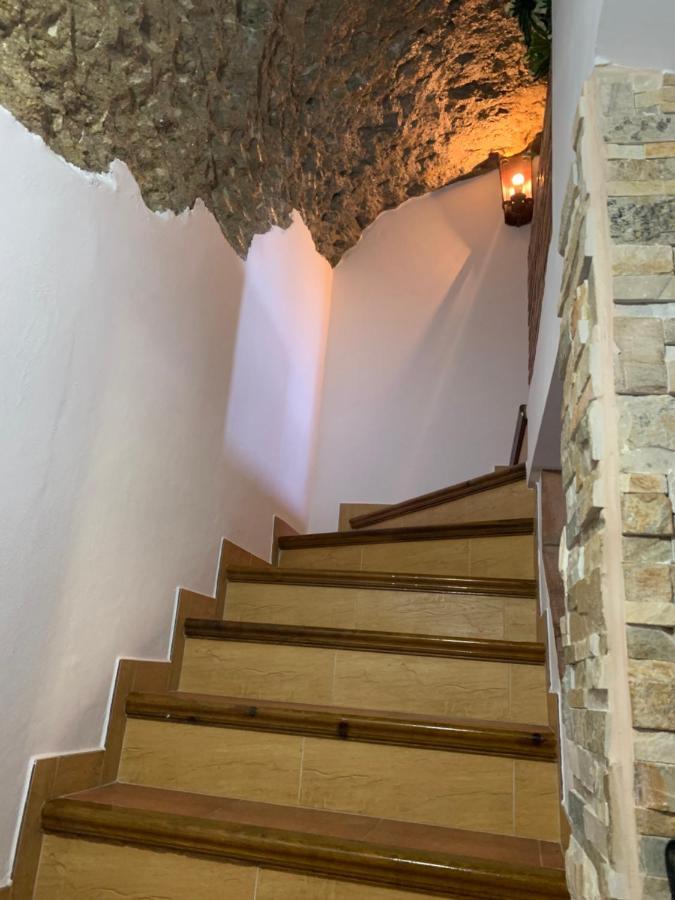 Casa Cueva "Las Calcetas" Setenil De Las Bodegas Exterior photo