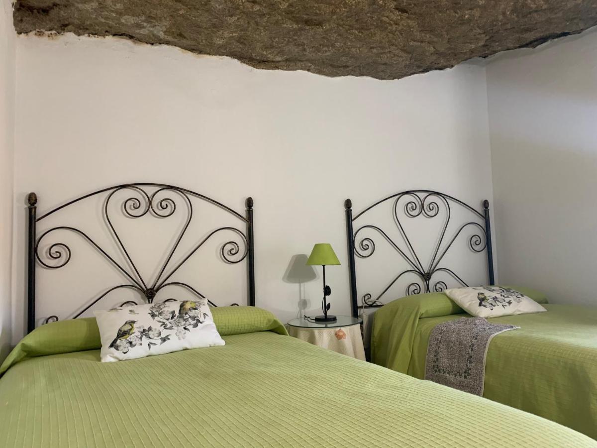 Casa Cueva "Las Calcetas" Setenil De Las Bodegas Exterior photo
